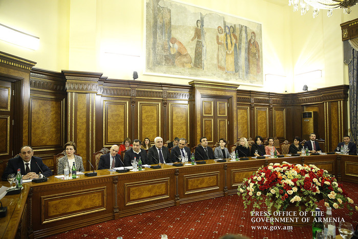 Կարեն Կարապետյանը տուրօպերատորների միության անդամների հետ քննարկել է ներգնա տուրիզմի զարգացմանը վերա