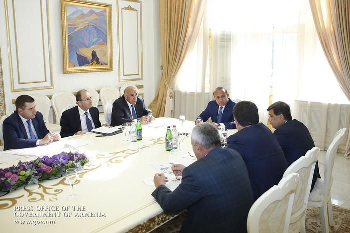 Վարչապետի գլխավորությամբ տեղի է ունեցել խորհրդակցություն Արթիկում և Վերին Լարսում ստեղծված իրավիճակի