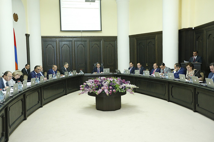 Կառավարության նիստի մասնակիցները հարգել են մեծ բարերարի հիշատակը