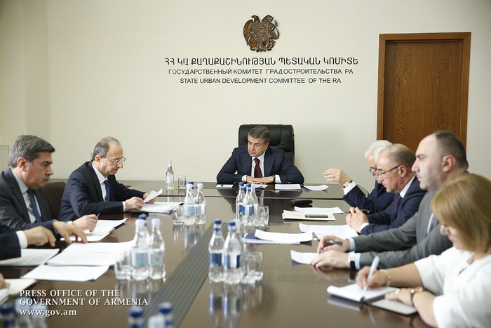 «Անհրաժեշտ է հնարավորինս արագ արդիականացնել նորմատիվատեխնիկական դաշտը». ՀՀ վարչապետը Քաղաքաշինության
