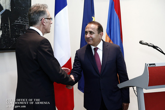 Վարչապետը շնորհավորել է Ֆրանսիայի բարեկամ ժողովրդին Ազգային տոնի առթիվ