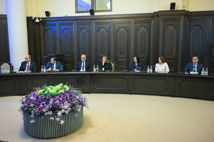 Կառավարությունը հաստատել է անապահով ճանաչված ընտանիքների աշխատունակ անձանց վարձատրվող հասարակական աշ
