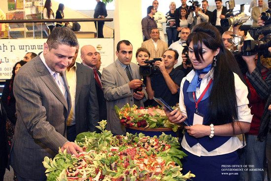 Բացվել է  «Հայաստանը՝  ձեր գործընկեր 2011» խորագրով միջազգային տնտեսական  ցուցահանդեսը