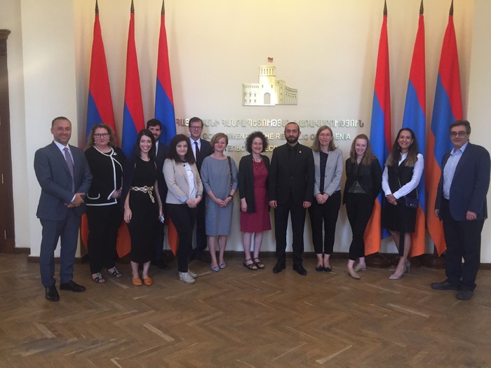 Առաջին փոխվարչապետ Արարատ Միրզոյանն ընդունել է Ամերիկայի Միացյալ Նահանգների Գերմանական Մարշալ հիմնադ