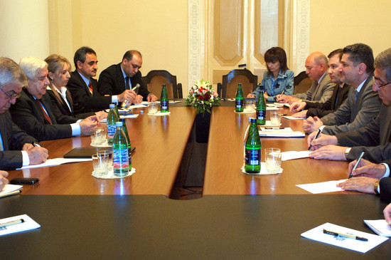 Պաշտոնական լրահոս