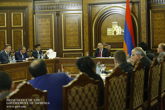 Վարչապետի գլխավորությամբ քննարկվել է մարզերում իրականացվող ծրագրերի ընթացքը