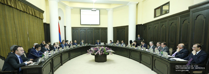 Վարչապետը հանձնարարել է պատկան մարմիններին հետևողական լինել  դեղերի շուկայում դիրքի չարաշահումների բ