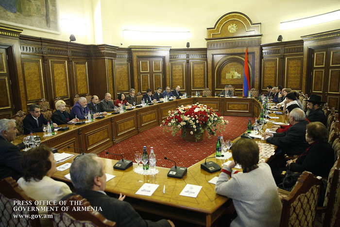 Մենք միշտ բաց ենք և պատրաստ աջակցել ձեզ. Վարչապետը հանդիպել է ազգային փոքրամասնությունների ներկայացո