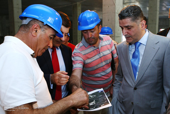 Վարչապետը ծանոթացել է ռադիոիզոտոպների արտադրության կենտրոնի կառուցման աշխատանքներին