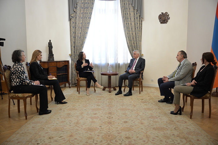 Փոխվարչապետ Մհեր Գրիգորյանն ընդունել է ԵՆԲ տարածաշրջանային ներկայացուցչության ղեկավարին