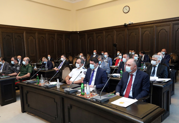 Հոկտեմբերի 1-ից ուժի մեջ մտնող Covid-19 կանոնակարգումը հավասարապես ազդելու է նաև պետական պաշտոններ զ