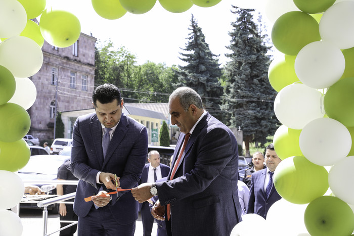 Ճանապարհների հիմնանորոգում, դպրոցի կառուցում, սոցիալական ծառայությունների տարածքային կենտրոնի բացում