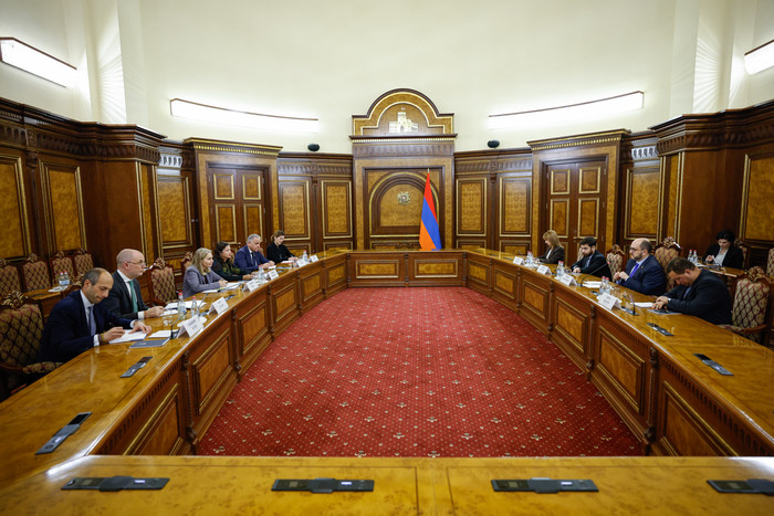 Արայիկ Հարությունյանն ընդունել է Եվրոպական հանձնաժողովի և ԱԳԵԾ պատվիրակությանը