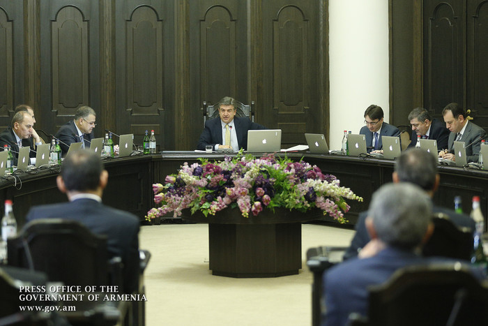 Վարչապետը հանձնարարել է կարգավորել փոքր ՀԷԿ-երի ոլորտը