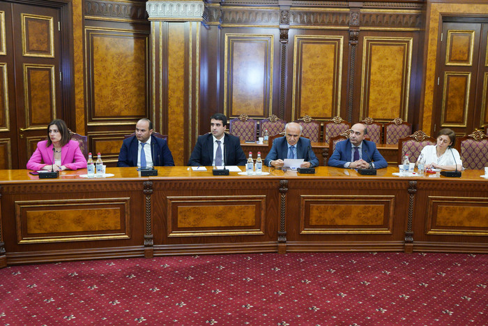 Տեղի է ունեցել ԼՂ-ում հումանիտար ճգնաժամի կառավարման աշխատանքային խմբի նիստ