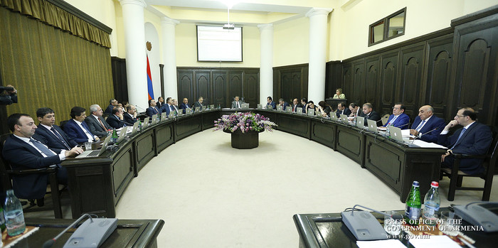 «Մաքսիմալ նվազեցնել սոցիալապես անապահով խավերի համար սահմանված սակագինը». ՀՀ վարչապետը հանձնարարական