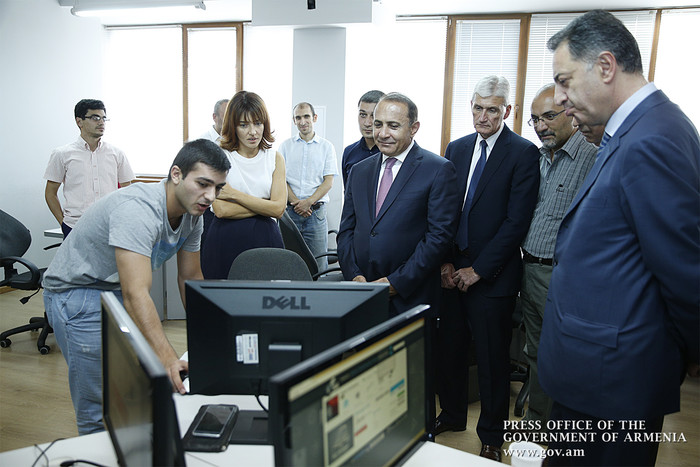 Վարչապետն այցելել է «Մայքրոսոֆթ» ինովացիոն կենտրոն