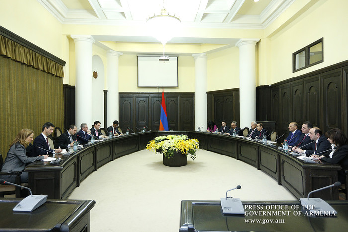 ՀՀ վարչապետը և Եվրոպական ներդրումային բանկի փոխնախագահը քննարկել են համագործակցության խորացմանն ուղղ