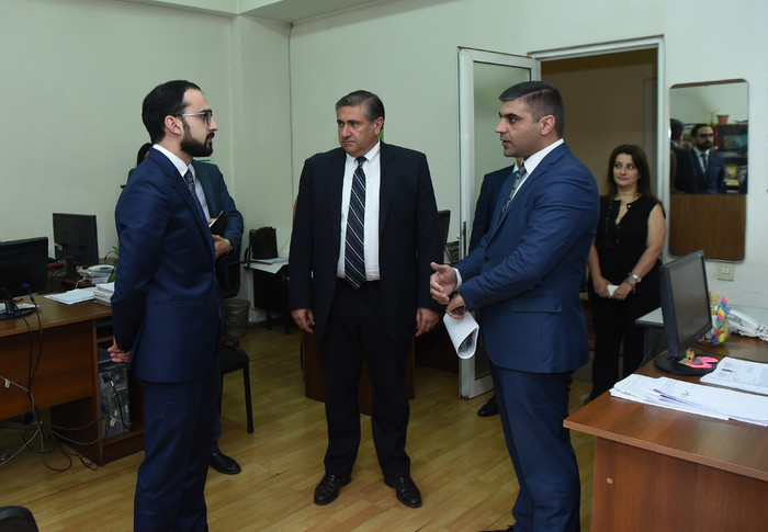 Փոխվարչապետ Տիգրան Ավինյանը շրջայց է կատարել Գյուղատնտեսության նախարարությունում