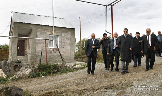 Վարչապետ Տիգրան Սարգսյանը  Լոռու մարզի  ութ բնակավայրերում հանձնել է հավաստագրեր
