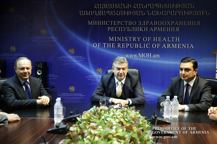 Վարչապետը Սպորտի և երիտասարդության, Բնապահպանության, Առողջապահության, Մշակույթի և Էկոնոմիկայի նախարա