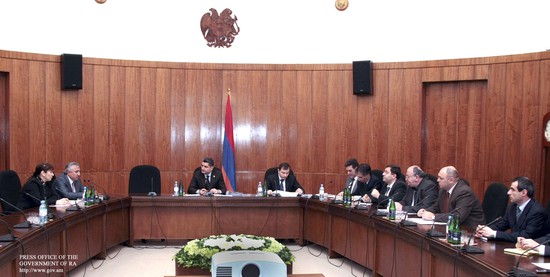 Նախարարները շարունակում են հաշվետվություն ներկայացնել