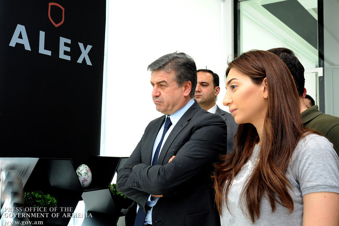 Վարչապետը ծանոթացել է տեսքտիլի արտադրության ներդրումային նոր ծրագրերին