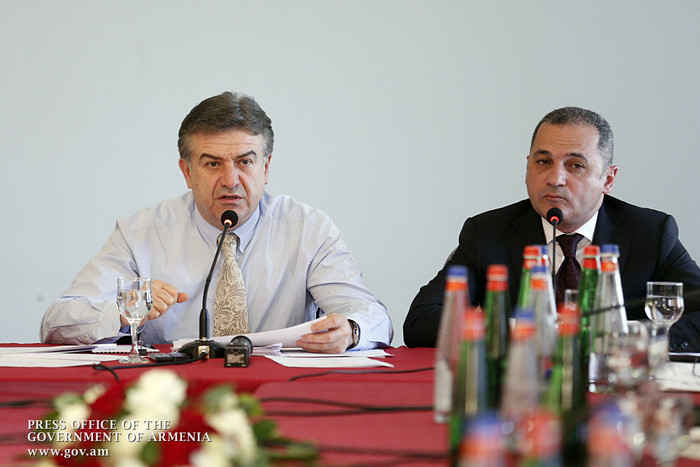 Պետք է խնդիրները կարգավորել՝ գտնելով նաև ոչ ստանդարտ լուծումներ. Կարեն Կարապետյանը Սյունիքի մարզում