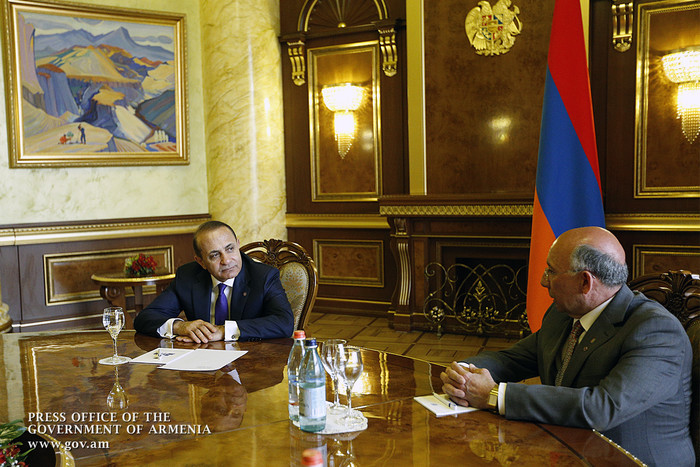 Վարչապետն ընդունել է Կանադայի հայազգի դատավորին