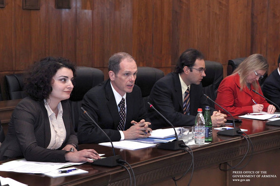 Տիգրան Սարգսյանն ընդունել է ԱՄՀ հայաստանյան առաքելության ղեկավարին