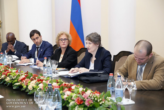 Հովիկ Աբրահամյանն ընդունել է ՄԱԶԾ կառավարիչ Հելեն Քլարկին