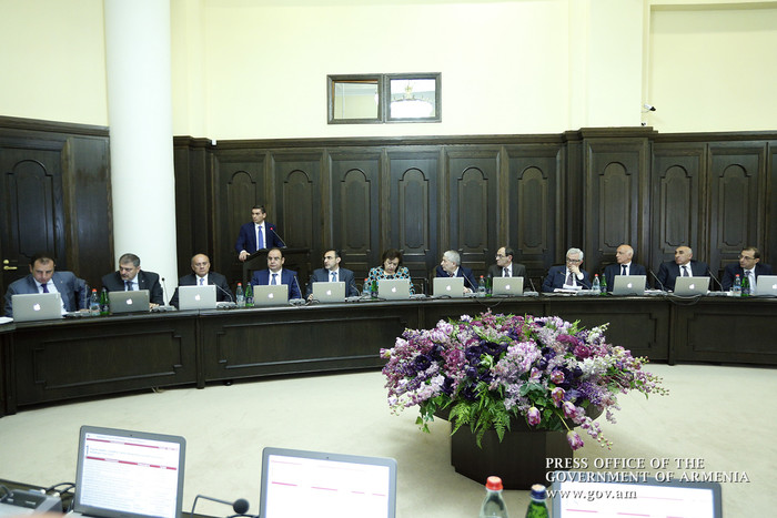 Կառավարությունը կաջակցի Արմավիրի մարզում ուժեղ քամու և կարկուտի պատճառած վնասի վերացմանը և մի շարք ա