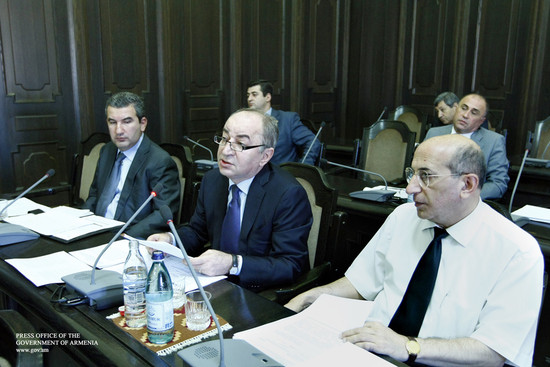 Մի շարք կարևոր խնդիրներ` վարչապետի ուշադրության կենտրոնում