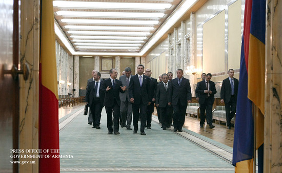 Հայաստանի Հանրապետության վարչապետ Տիգրան Սարգսյանը հանդիպել է Ռումինիայի վարչապետ Էմիլ Բոկին