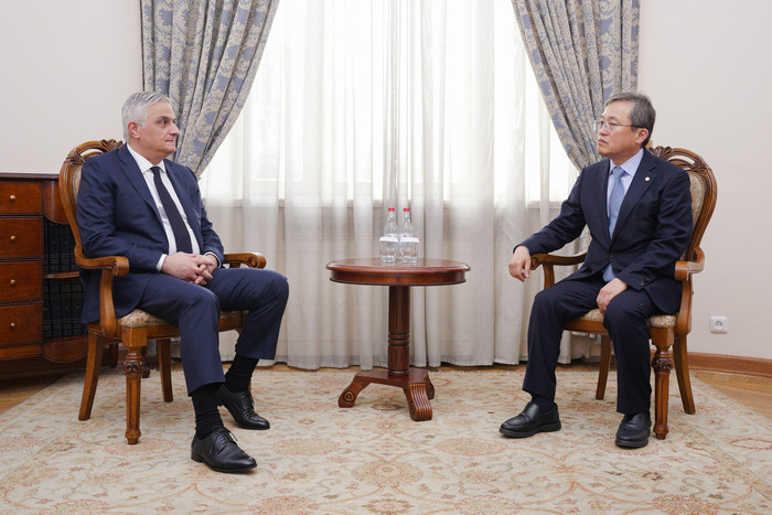 Փոխվարչապետ Մհեր Գրիգորյանն ընդունել է ԿՀ ԱԺ Կորեա-Հայաստան բարեկամական խմբի ղեկավարին