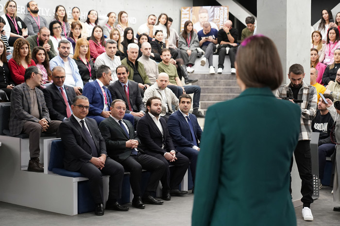 Փոխվարչապետ Խաչատրյանն այցելել է «ՍոֆթԿոնստրակտ» տեխնոլոգիական ընկերություն
