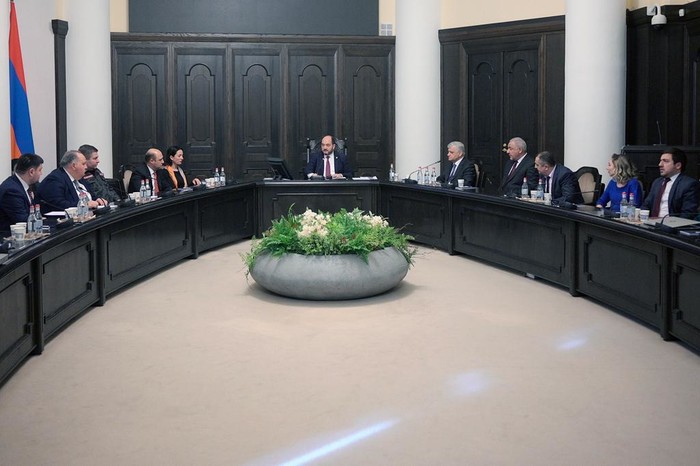 Արայիկ Հարությունյանի գլխավորությամբ քննարկվել են ծանրամարտի Եվրոպայի մեծահասակների առաջնության անցկ