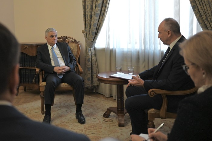 Փոխվարչապետ Մհեր Գրիգորյանն ընդունել է Բելառուսի դեսպանին