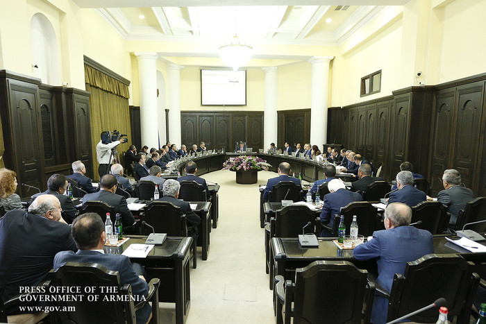 Դպրոցի տնօրենի ընտրության գործընթաց, սոցիալական ծառայությունների հասանելիություն, խնայված միջոցների 