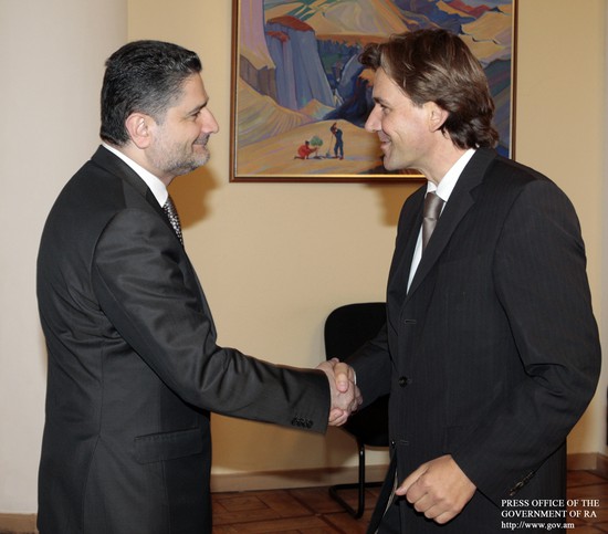 Պաշտոնական լրահոս