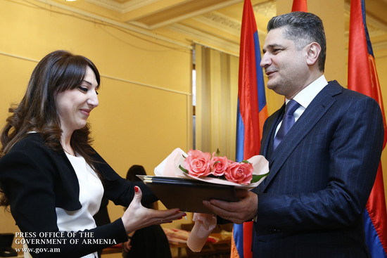 Վարչապետը տոնական ընդունելության է հրավիրել ԶԼՄ ներկայացուցիչներին