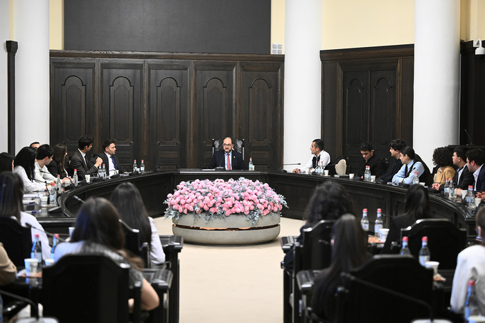 Արայիկ Հարությունյանն ընդունել է «Խորհուրդ X» երիտասարդական ուսանողական կազմակերպության անդամներին