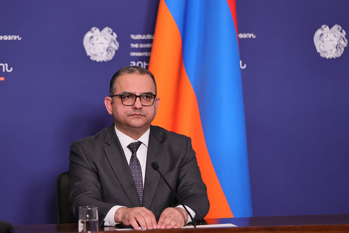 ԵՄ ճգնաժամային կառավարման հարցերով հանձնակատարի հետ քննարկվել են ԼՂ-ից բռնի տեղահանված մեր հայրենակի