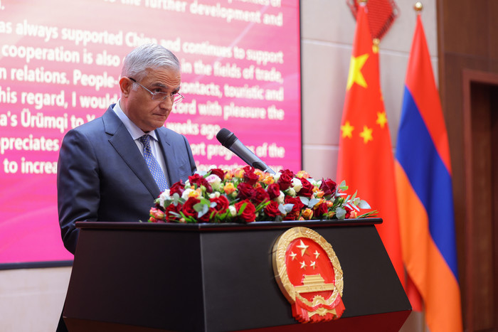 Փոխվարչապետ Մհեր Գրիգորյանը շնորհավորական ուղերձ է հղել ՉԺՀ կազմավորման 75-րդ տարեդարձի կապակցությամ