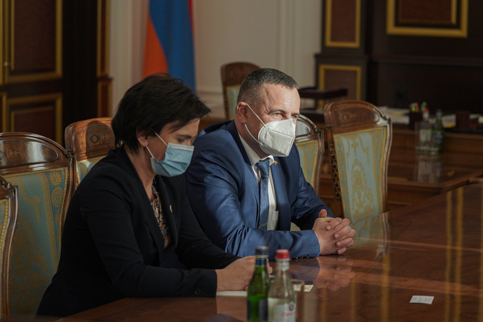 Փոխվարչապետ Մաթևոսյանն ընդունել է Լիտվայի ոստիկանապետ Պոժելային