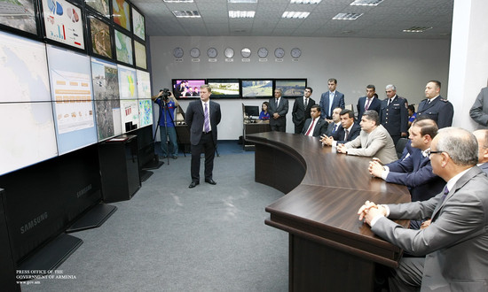 Վարչապետը մասնակցել է Հայաստանի արտակարգ իրավիճակների աշխատողի օրվան նվիրված տոնական միջոցառումներին