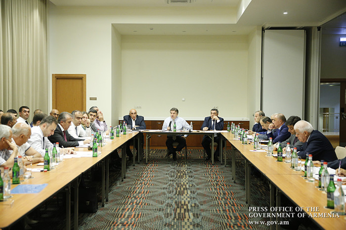 Վարչապետի գլխավորությամբ Վայոց ձորի մարզում քննարկվել են տարբեր ոլորտներում կատարված աշխատանքներն ու
