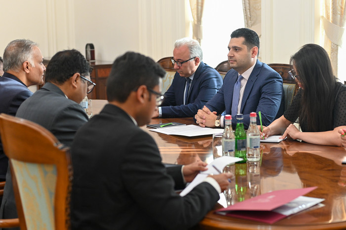 Փոխվարչապետ Մաթևոսյանն ընդունել է Հնդկաստանի ԱԳՆ Արևմտյան ուղղության քարտուղար Սանջայ Վերմային