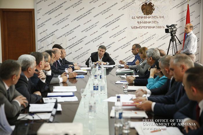 Վարչապետը ծանոթացել է կրթության ոլորտում իրականացվող բարեփոխումներին և առաջիկա ծրագրերին