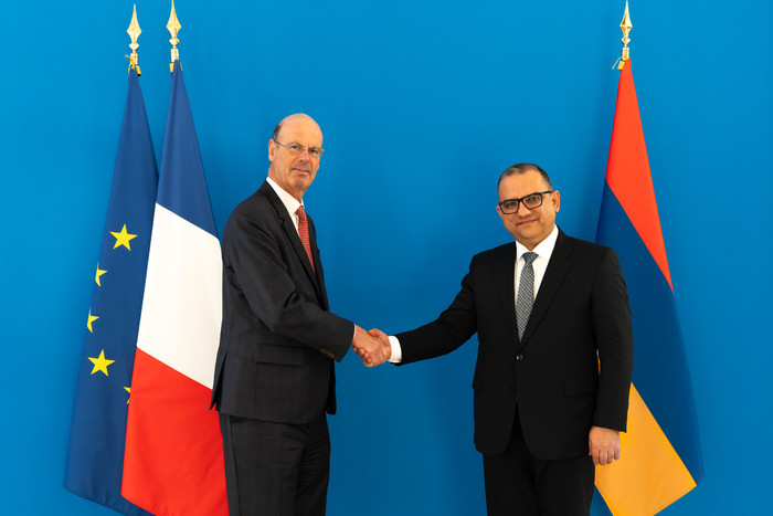 Փոխվարչապետ Տիգրան Խաչատրյանը հանդիպել է Ֆրանսիայի էկոնոմիկայի, ֆինանսների, արդյունաբերական և թվային